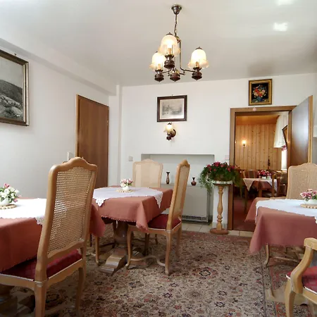 بيت ضيافة Haus Sonnenhuegel 3*